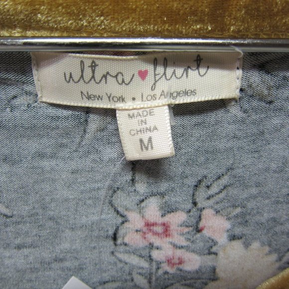 NWT Ultra Flirt Women's SS Print/Velvet Trim Top - Picture 3 of 5